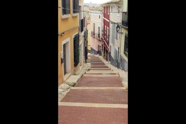 Descubre los encantos de Hellín: una guía completa para explorar esta fascinante ciudad