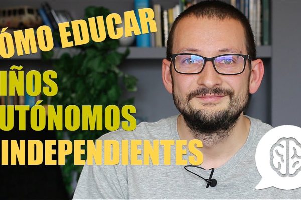 Cómo fomentar la independencia en bebés y niños pequeños