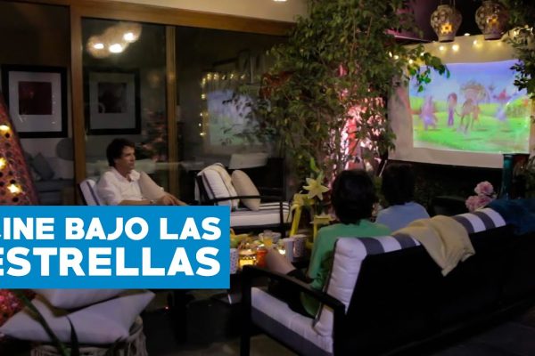 Disfruta de una Noche de Películas en el Patio: Cine Bajo las Estrellas al aire libre