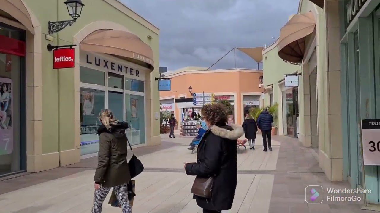 El-Centro-Comercial-Zenia-Boulevard-en-Alicante - Sonajero.es El Centro Comercial Zenia Boulevard en Alicante