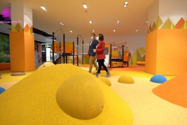 Explorando el Centro Comercial Ferial Plaza en Guadalajara