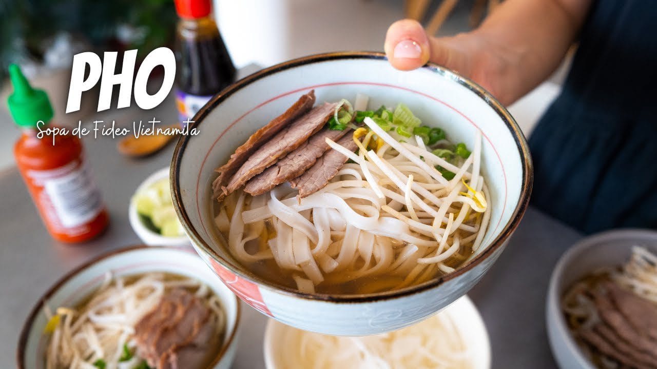 Como-preparar-una-sopa-de-fideos-pho - Sonajero.es Cómo preparar una sopa de fideos pho