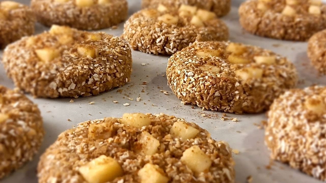Como-hacer-unas-galletas-de-avena-y-manzana - Sonajero.es Cómo hacer unas galletas de avena y manzana