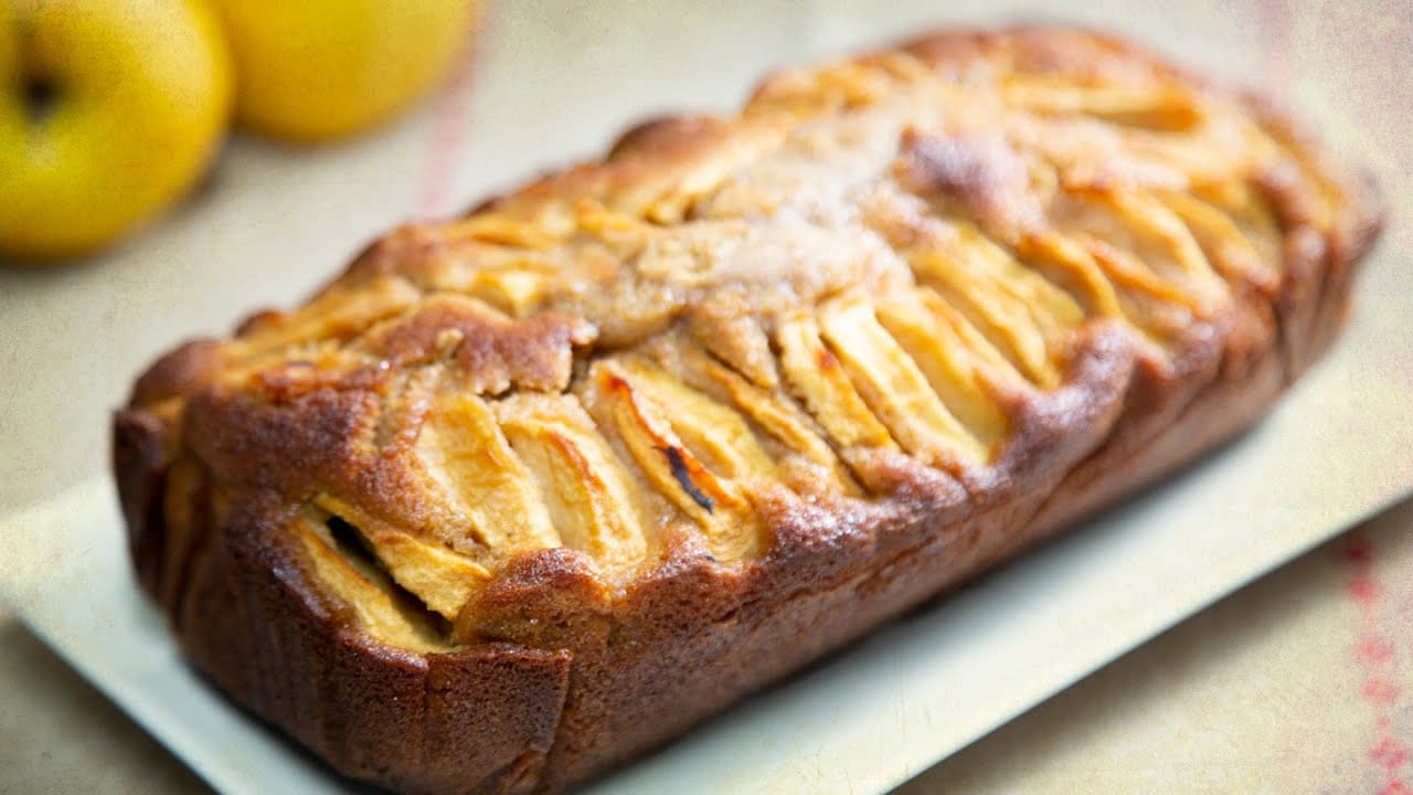Cómo hacer un bizcocho de manzana y jengibre