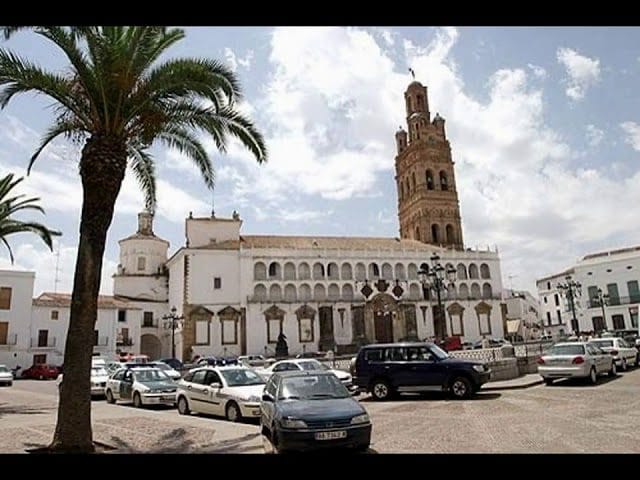 Conoce Fuente del Arco